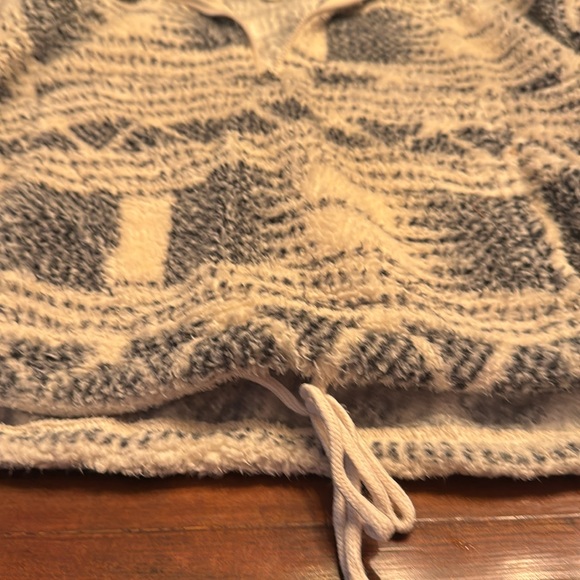 Aztec Billabong Sherpa soft Pullover - Picture 3 of 5